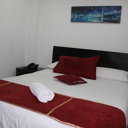 Hotel Bogota Plaza Suite ボゴタ エクステリア 写真