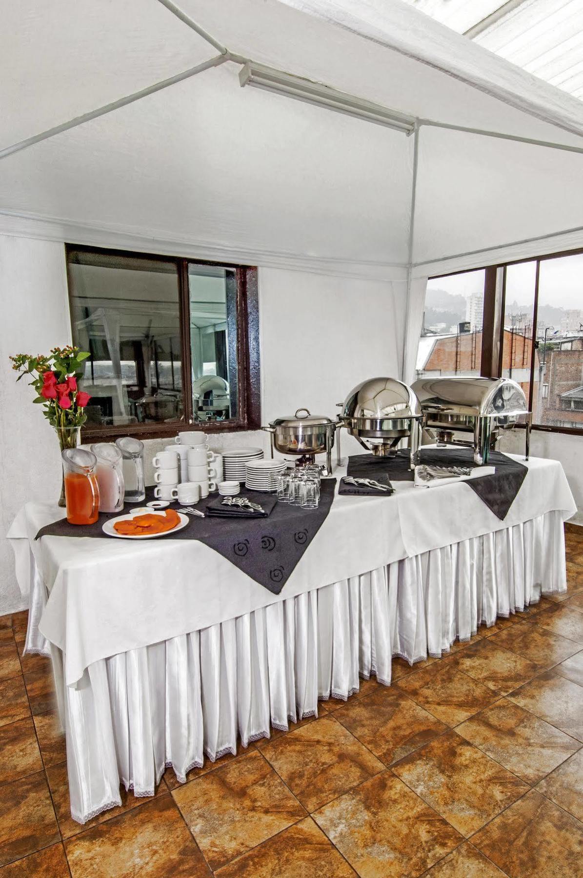Hotel Bogota Plaza Suite ボゴタ エクステリア 写真